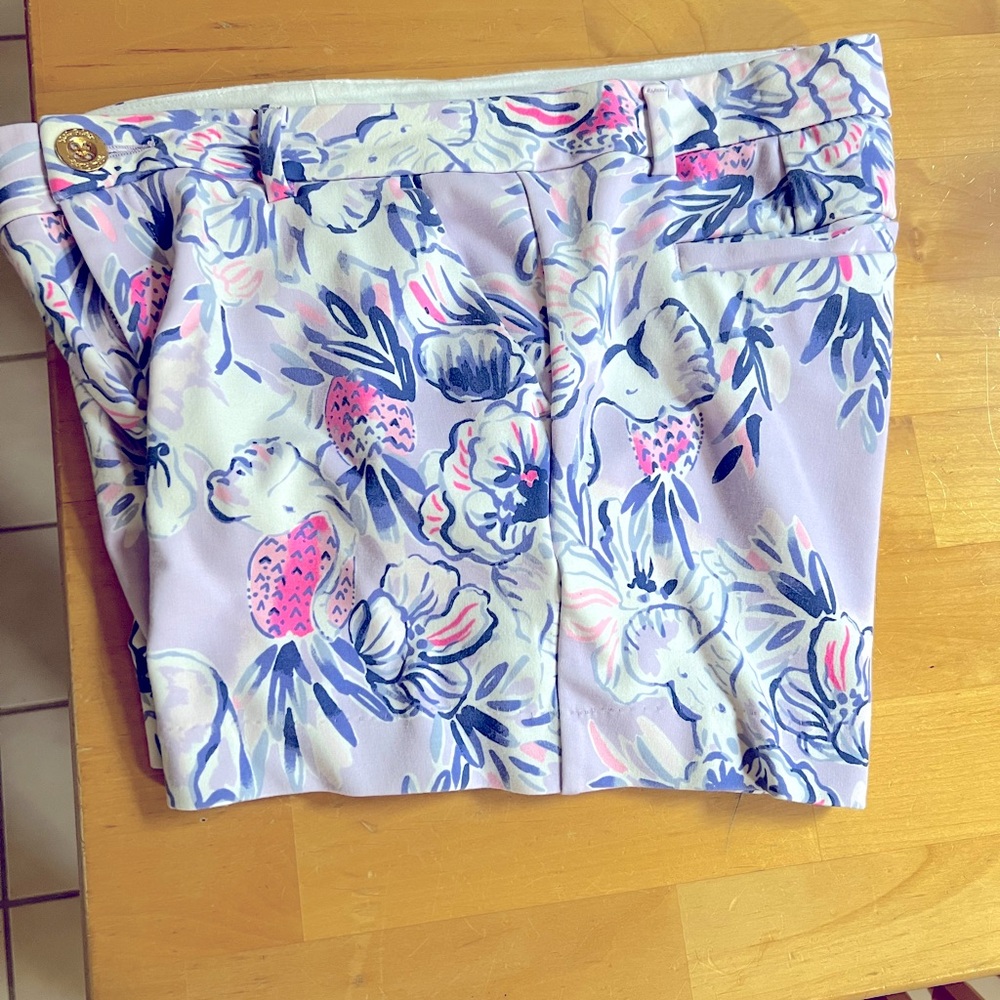 Callahan stretch shorts from Lilly